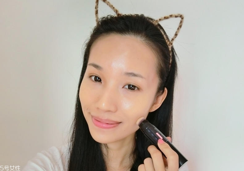 混血妝容怎么化 混血深邃妝4部曲 混血妝容怎么化 混血深邃妝4部曲