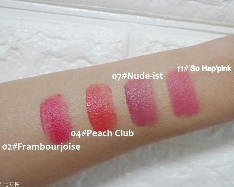 妙巴黎天鵝絨唇釉哪個色好看 4款日常色號對比試色 妙巴黎天鵝絨唇釉哪個色好看 4款日常色號對比試色