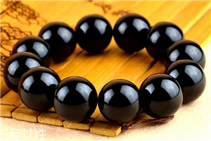 黑瑪瑙手串多少顆？黑瑪瑙手串顆數(shù)講究