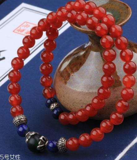 瑪瑙可以和銀一起戴嗎？瑪瑙和銀戴在一起的影響