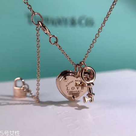 項(xiàng)鏈?zhǔn)屈S金還是k金好？項(xiàng)鏈選黃金還是k金