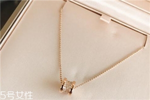 項(xiàng)鏈要每天都摘下來嗎？項(xiàng)鏈可以不摘嗎