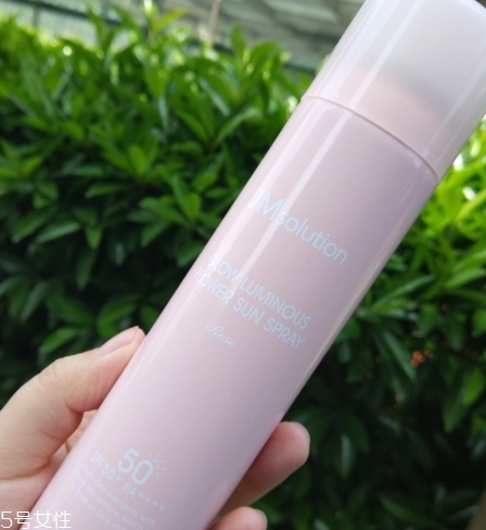 jm玫瑰防曬噴霧和jm珍珠防曬噴霧哪個(gè)好？