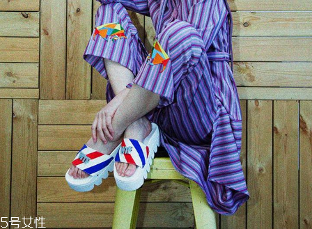 腿粗的女生夏天穿什么鞋子？腿粗夏天穿什么鞋顯瘦