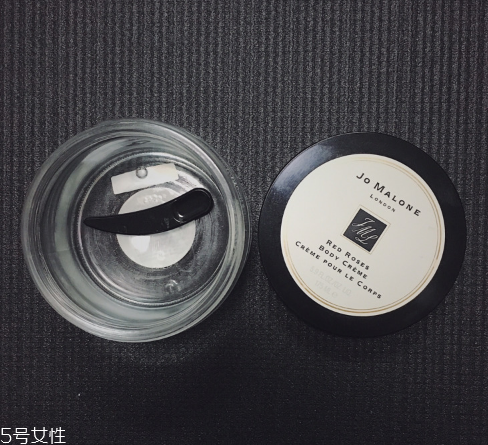 伊索和祖瑪龍身體乳哪個好 兩款身體乳區(qū)別對比 伊索和祖瑪龍身體乳哪個好 兩款身體乳區(qū)別對比