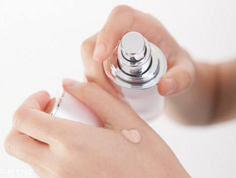 修顏乳的正確使用方法 修顏乳適合什么膚質(zhì) 修顏乳的正確使用方法 修顏乳適合什么膚質(zhì)