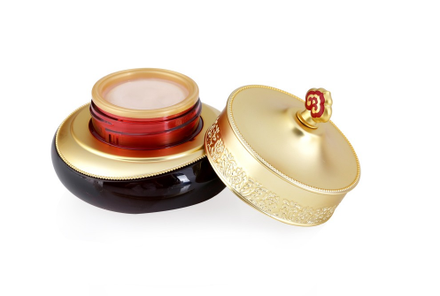 眼霜什么時(shí)候用最好 國(guó)產(chǎn)眼霜哪個(gè)牌子效果好 眼霜什么時(shí)候用最好 國(guó)產(chǎn)眼霜哪個(gè)牌子效果好