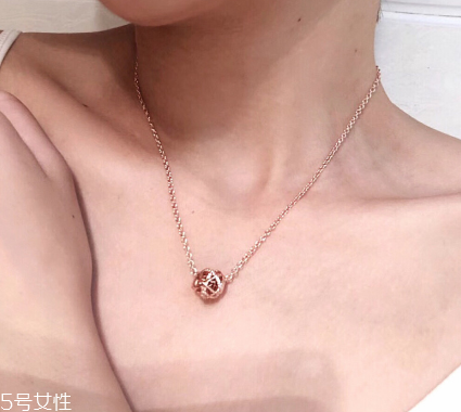 項(xiàng)鏈突然斷了預(yù)示什么？項(xiàng)鏈突然斷了的預(yù)兆