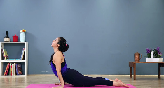 掰掰袖怎么瘦 6招瑜珈練成無(wú)贅肉手臂