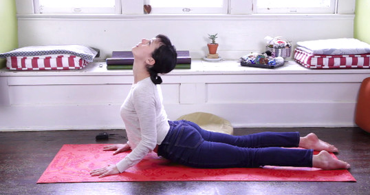 掰掰袖怎么瘦 6招瑜珈練成無(wú)贅肉手臂