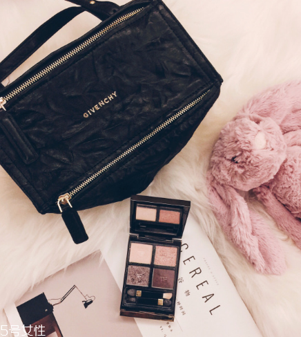 紀(jì)梵希潘多拉盒子包尺寸多大？紀(jì)梵希潘多拉包包尺寸