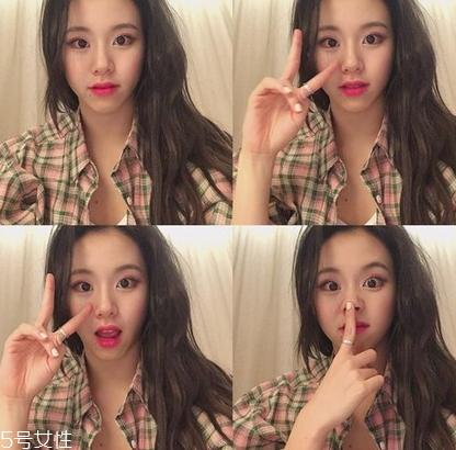 2018染什么發(fā)色 2018娛樂圈正流行清新黑 2018染什么發(fā)色 2018娛樂圈正流行清新黑