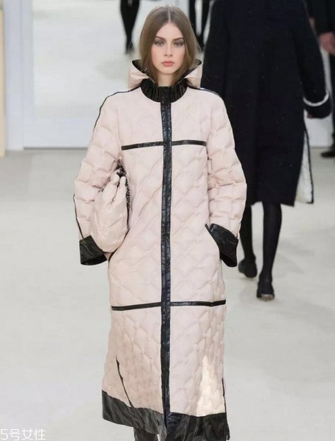 聞香水對孕婦有影響嗎 保存香水的方法 聞香水對孕婦有影響嗎 保存香水的方法