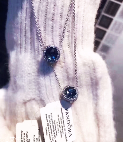 項(xiàng)鏈上刻什么字好？項(xiàng)鏈上一般刻什么字