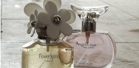 夏天香水噴在哪里 夏天使用香水注意事項 夏天香水噴在哪里 夏天使用香水注意事項