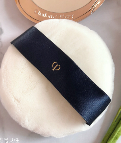 charlotte tilbury無暇極細(xì)蜜粉餅多少錢 ct極細(xì)無暇粉餅 charlotte tilbury無暇極細(xì)蜜粉餅多少錢 ct極細(xì)無暇粉餅