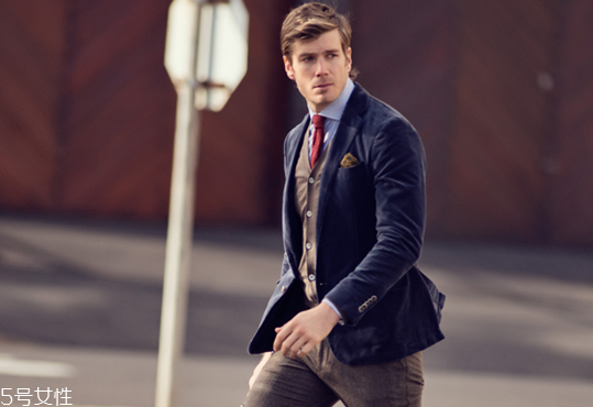 男士香水什么牌子好聞 男士怎么噴香水才好 男士香水什么牌子好聞 男士怎么噴香水才好