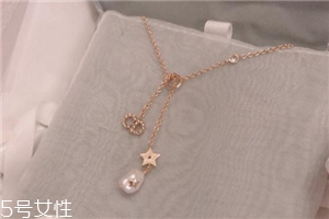 項(xiàng)鏈發(fā)黑怎么清洗？項(xiàng)鏈發(fā)黑清洗方法