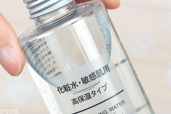 自制爽膚水敏感肌能用嗎 自制爽膚水注意事項 自制爽膚水敏感肌能用嗎 自制爽膚水注意事項