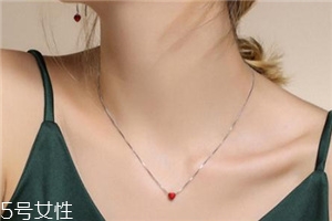 項(xiàng)鏈m扣怎樣防開(kāi)口？項(xiàng)鏈m扣總掉怎么處理