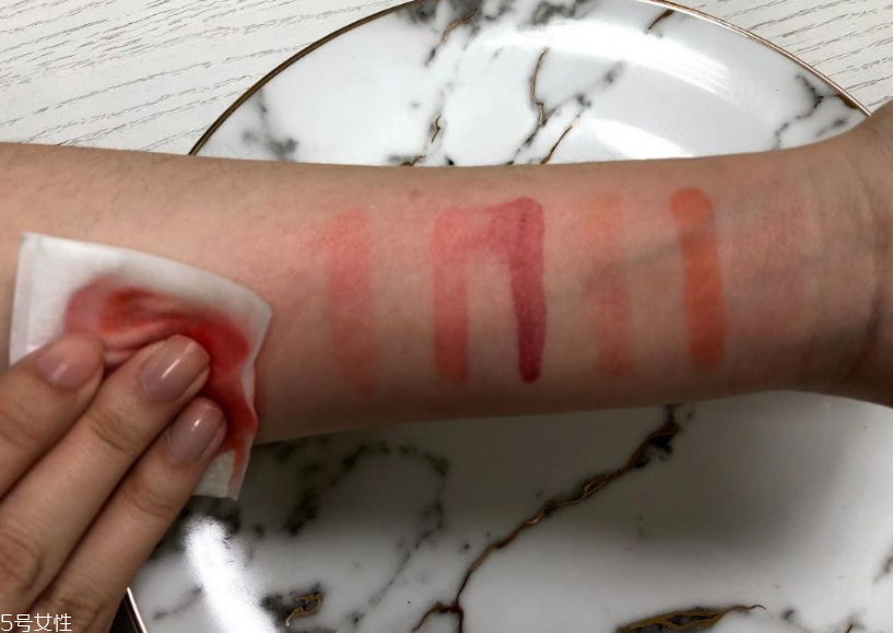 奢侈品唇釉哪個(gè)好 大牌唇釉實(shí)測大評比 奢侈品唇釉哪個(gè)好 大牌唇釉實(shí)測大評比