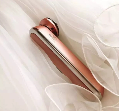 yaman雅萌射頻美容儀怎么用？雅萌Bloom射頻美容儀充電