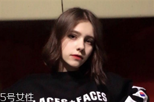 夜店眼妝教程圖片 紫色系眼妝畫(huà)法步驟教程 夜店眼妝教程圖片 紫色系眼妝畫(huà)法步驟教程