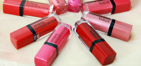 2022啞光唇釉排行榜前十名 絲絨霧面唇釉hold住夏日唇妝 2022啞光唇釉排行榜前十名 絲絨霧面唇釉hold住夏日唇妝