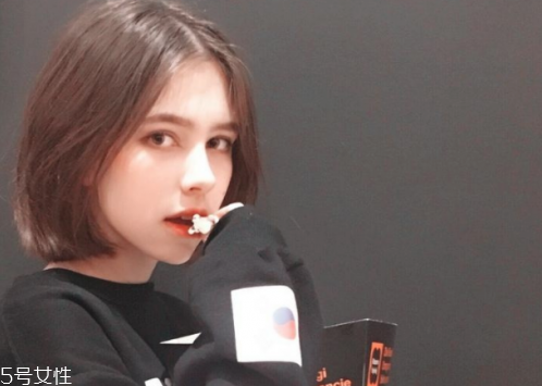 金棕色眼影怎么畫好看 棕色眼妝畫法 金棕色眼影怎么畫好看 棕色眼妝畫法