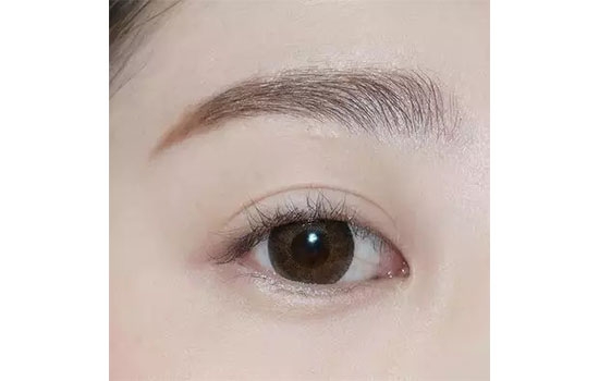 綠色眼影怎么畫好看 綠色眼妝的畫法教程圖解 綠色眼影怎么畫好看 綠色眼妝的畫法教程圖解