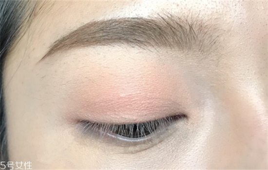 橘紅色眼影怎么畫 橘色眼妝畫法步驟圖 橘紅色眼影怎么畫 橘色眼妝畫法步驟圖