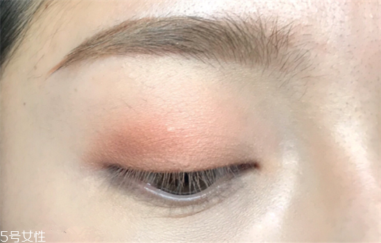 金色眼妝怎么畫好看 夏日混血妝妝容教程圖解 金色眼妝怎么畫好看 夏日混血妝妝容教程圖解