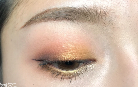 金色眼妝怎么畫好看 夏日混血妝妝容教程圖解 金色眼妝怎么畫好看 夏日混血妝妝容教程圖解