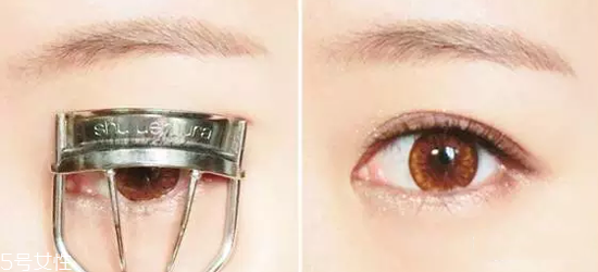簡單日常淡妝怎么畫好看 香檳色日常眼影的畫法圖解 簡單日常淡妝怎么畫好看 香檳色日常眼影的畫法圖解