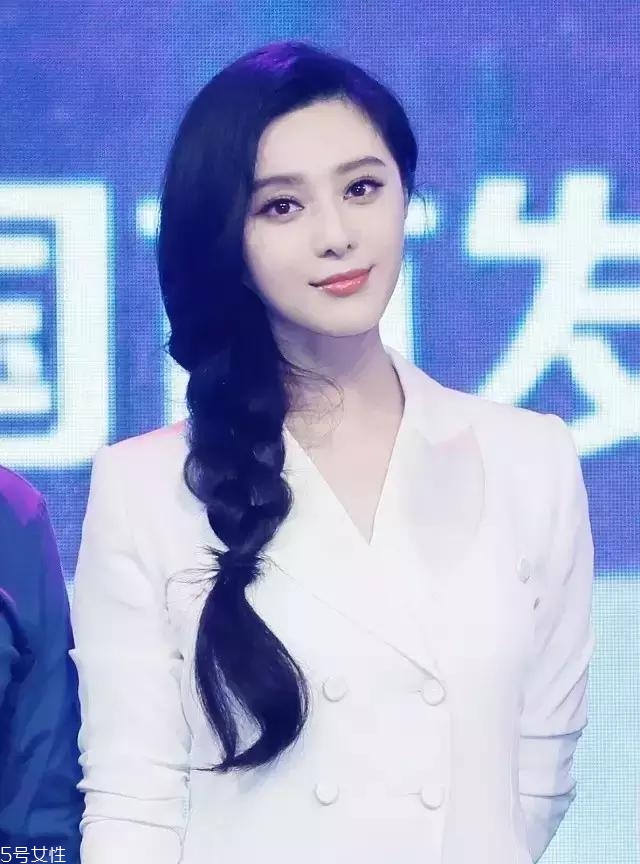 菠蘿辮自己怎么編好看 菠蘿辮自己編發(fā)方法 菠蘿辮自己怎么編好看 菠蘿辮自己編發(fā)方法