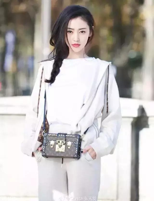 菠蘿辮自己怎么編好看 菠蘿辮自己編發(fā)方法 菠蘿辮自己怎么編好看 菠蘿辮自己編發(fā)方法