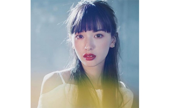 夜店眼妝教程圖片 紫色系眼妝畫(huà)法步驟教程 夜店眼妝教程圖片 紫色系眼妝畫(huà)法步驟教程