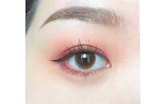 橘紅色眼影怎么畫 橘色眼妝畫法步驟圖 橘紅色眼影怎么畫 橘色眼妝畫法步驟圖