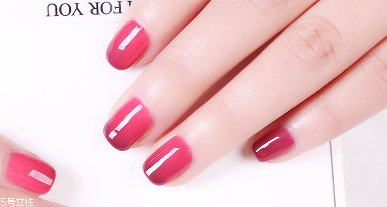 溫變美甲圖片 2018溫變顯白美甲新款式 溫變美甲圖片 2018溫變顯白美甲新款式