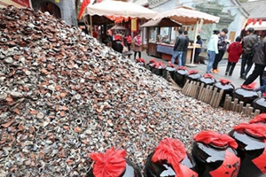 摔碗酒意味著什么？喝完酒為什么要摔碗