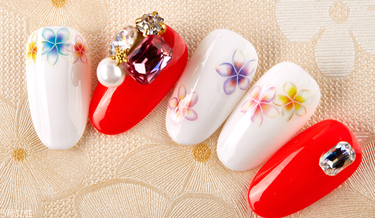 古風(fēng)手繪美甲圖片 中國(guó)風(fēng)手繪圖案美甲2018最新 古風(fēng)手繪美甲圖片 中國(guó)風(fēng)手繪圖案美甲2018最新