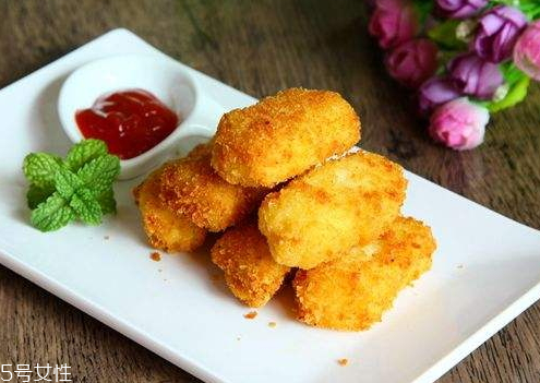 炸鮮奶可以用土豆淀粉嗎 炸鮮奶用什么淀粉 炸鮮奶可以用土豆淀粉嗎 炸鮮奶用什么淀粉