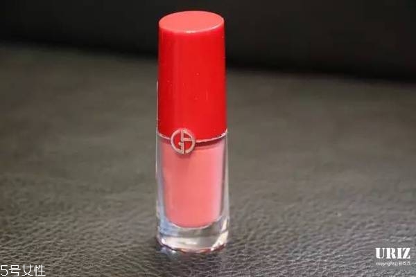 阿瑪尼紅管501和黑管501哪個(gè)好看 阿瑪尼唇釉怎么選購 阿瑪尼紅管501和黑管501哪個(gè)好看 阿瑪尼唇釉怎么選購