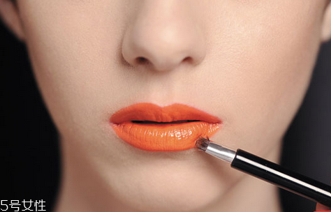 土橘色口紅什么牌子最好 臟橘色口紅適合什么人 土橘色口紅什么牌子最好 臟橘色口紅適合什么人