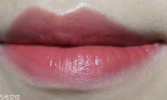 阿瑪尼紅管501和黑管501哪個(gè)好看 阿瑪尼唇釉怎么選購 阿瑪尼紅管501和黑管501哪個(gè)好看 阿瑪尼唇釉怎么選購