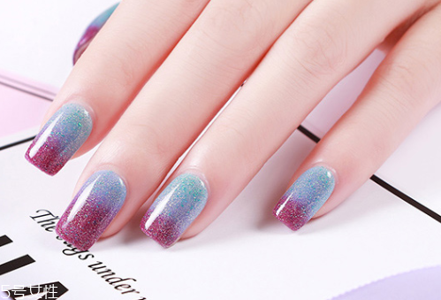 溫變美甲圖片 2018溫變顯白美甲新款式 溫變美甲圖片 2018溫變顯白美甲新款式