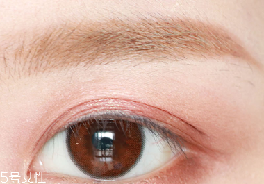 淡妝眼影顏色搭配法 2018最流行淡妝化妝步驟 淡妝眼影顏色搭配法 2018最流行淡妝化妝步驟