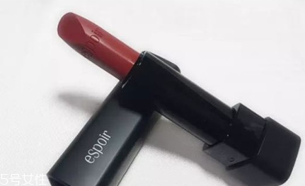 黃皮適合臟橘色嗎 hm臟橘色口紅試色 黃皮適合臟橘色嗎 hm臟橘色口紅試色