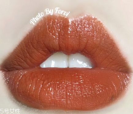 黃皮適合臟橘色嗎 hm臟橘色口紅試色 黃皮適合臟橘色嗎 hm臟橘色口紅試色
