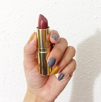 黃皮適合臟橘色嗎 hm臟橘色口紅試色 黃皮適合臟橘色嗎 hm臟橘色口紅試色
